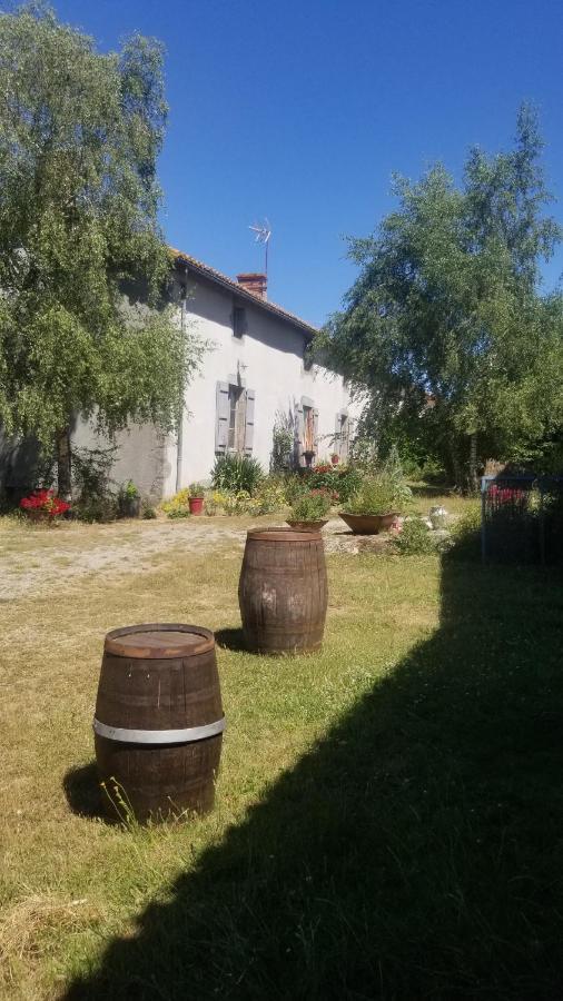 Chambres Et Gite Dans Un Lieu Calme Et Champetre Gourge Les Grippeaux Proche Parthenay Экстерьер фото